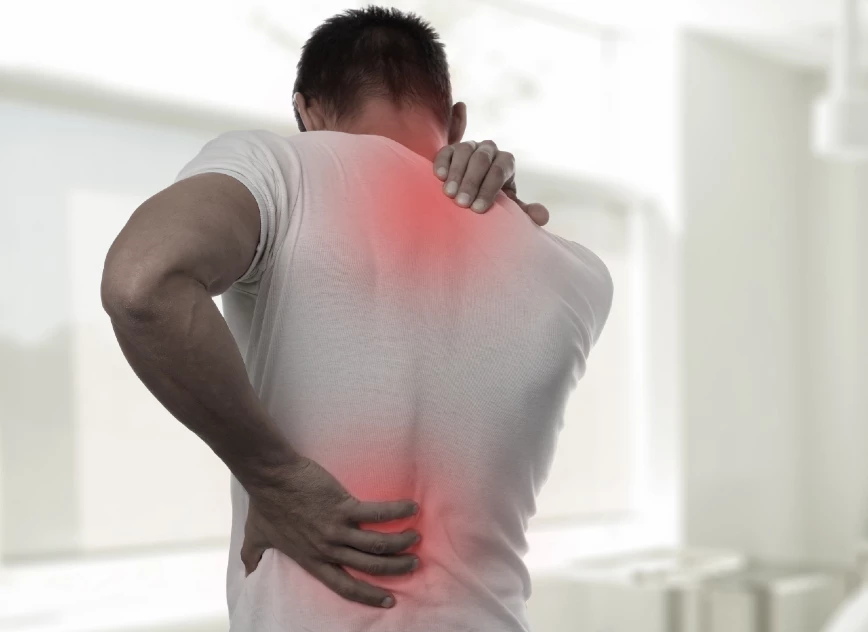 Πόνοι πλάτης: 14 τρόποι για να ανακουφιστείτε Τι μπορείτε να κάνετε όταν ο πόνος επισκέπτεται τη μέση σας